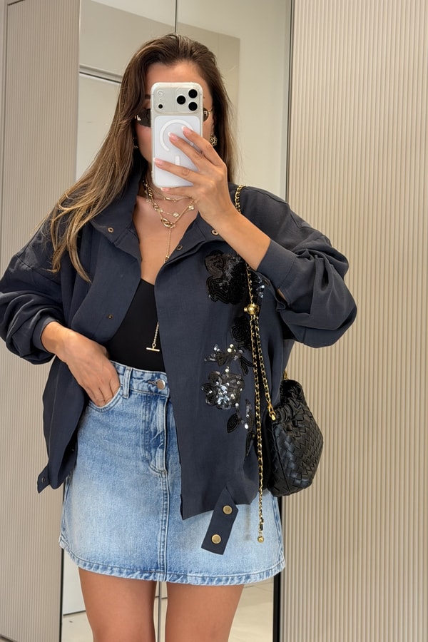 Clarisse Lacivert Payet Çiçek Detaylı Oversize Ceket