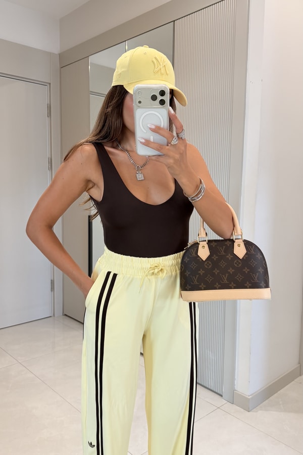 Denvis Kahve Dekolteli Basic Bodysuit