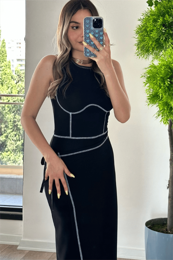 Dikiş detaylı siyah tasarım spor elbise