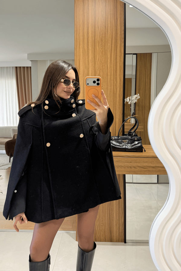 Dolgen Siyah Gold Düğmeli Kaşe Panço