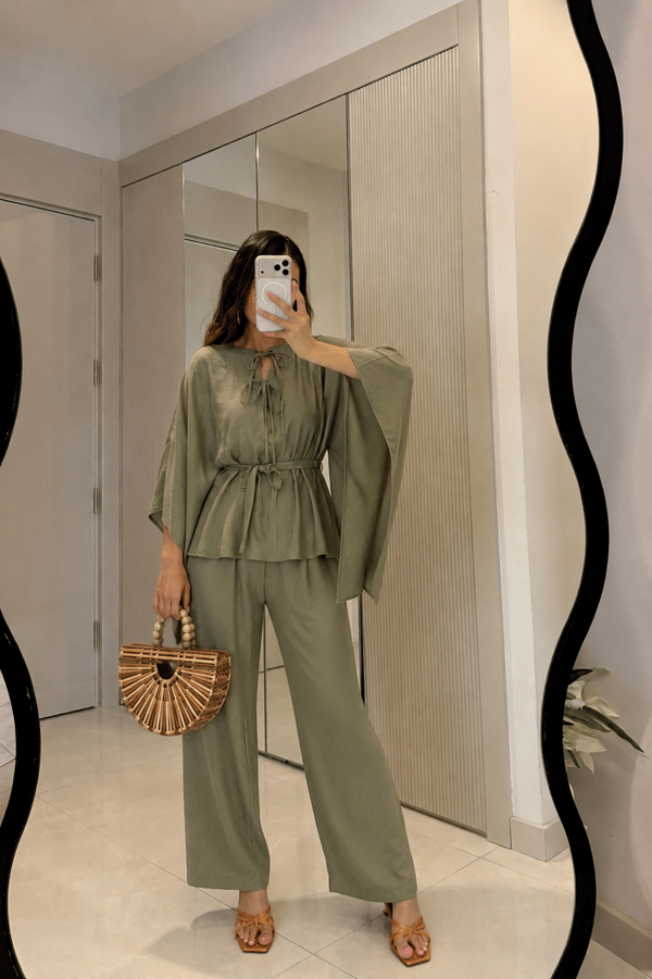 Draving Haki Pelerin Kuşaklı Tensel Takım