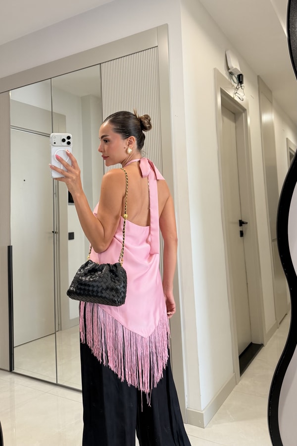Elowen Pembe Saten Püsküllü Bluz 