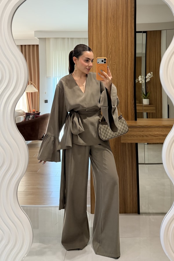 Elsa Haki Tensel Kuşaklı Takım