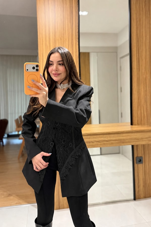 Fabelle Siyah Dantel Detaylı Blazer Ceket