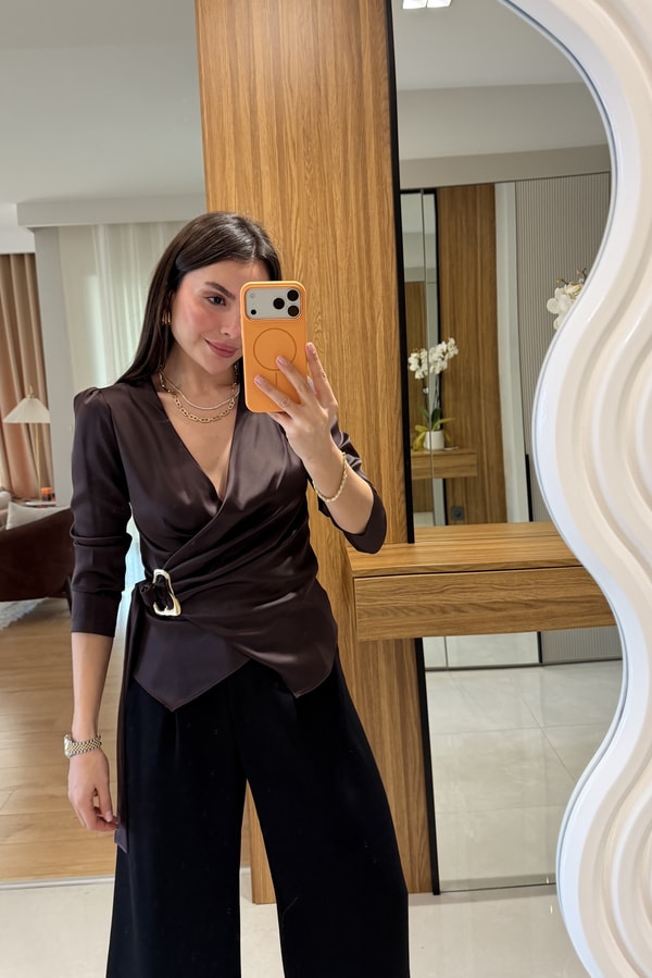 Felice Kahve Tokalı Saten Gömlek