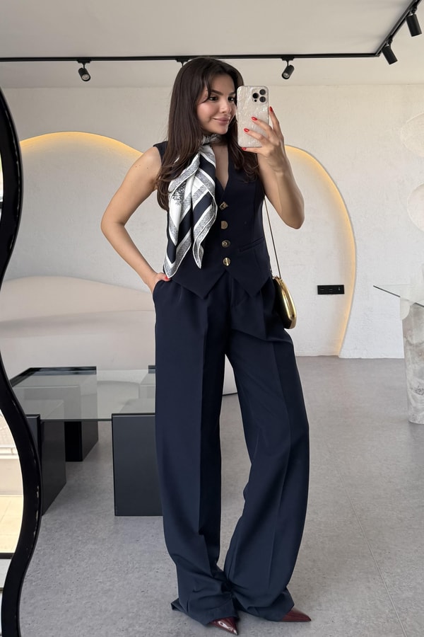 Fiona Lacivert Yelek Pantolon Premium Takım