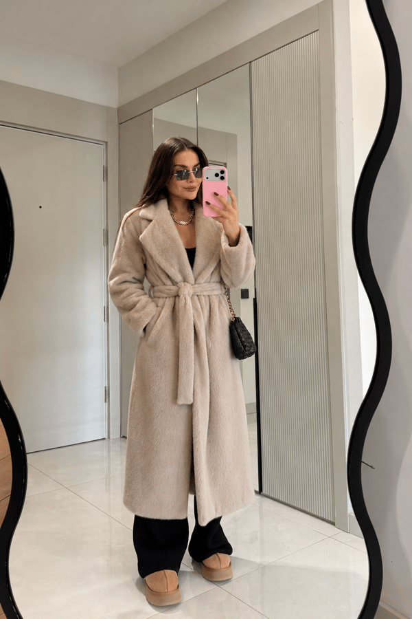 Frida Krem Peluş Kuşaklı Kaban