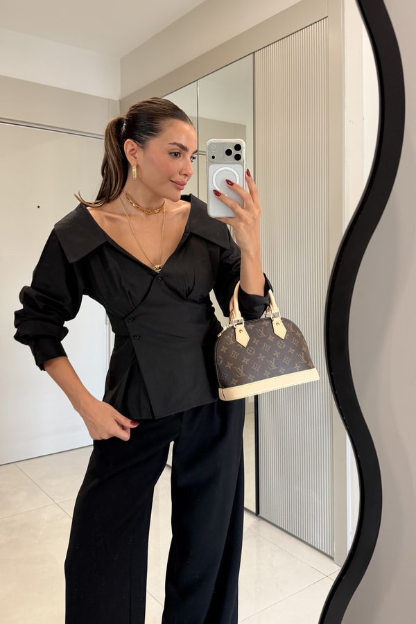 Gianna Siyah Belden Oturtmalı Madonna Gömlek