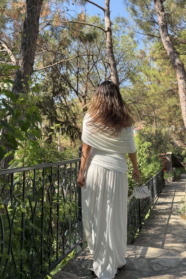 Glorinda Beyaz Drapeli Tek Omuz Elbise