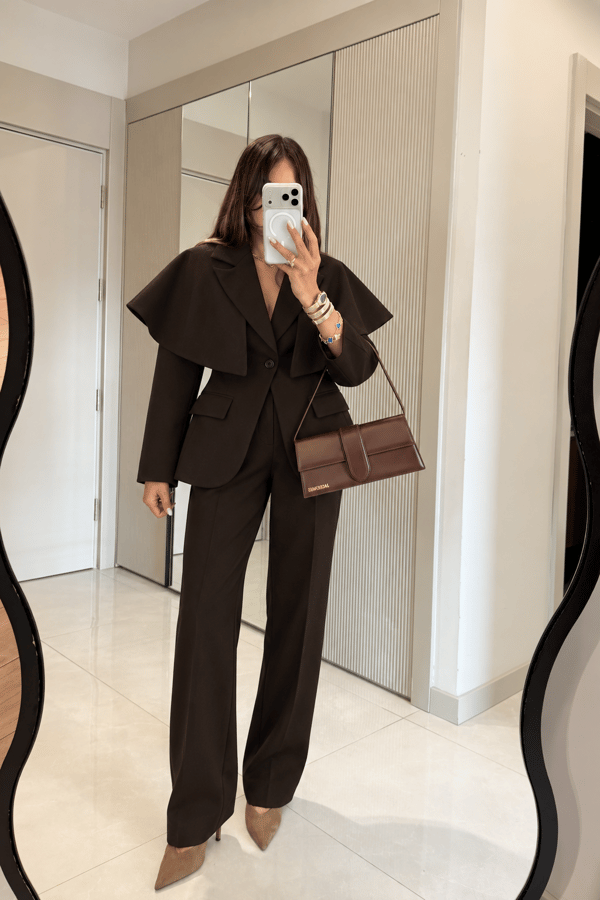 Harriet Kahve Pelerin Detaylı Premium Takım