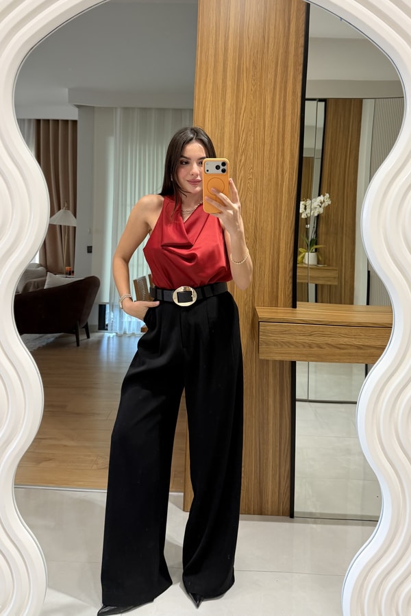 Helina Kırmızı Degaje Saten Bluz