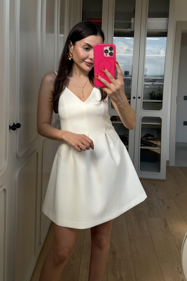 Holly Beyaz Belden Oturtmalı Elbise