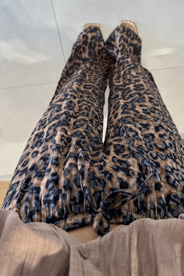 Jaren Parlak Dokulu Leopar Pantolon