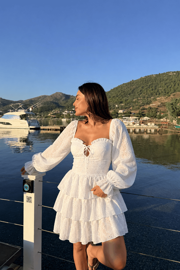 Jarlena Beyaz Kalp Yaka Kat Kat Fisto Elbise