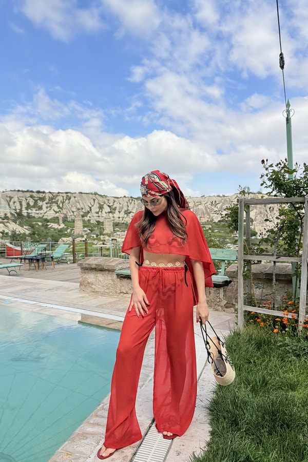 Jennifer Kırmızı Pelerinli Şifon Takım