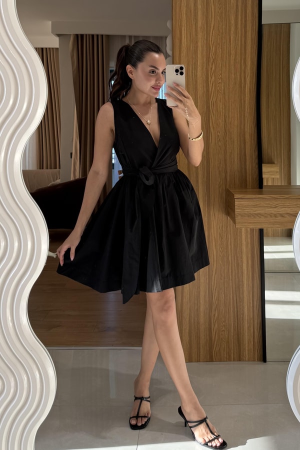 Joi Siyah Kuşaklı Poplin Elbise
