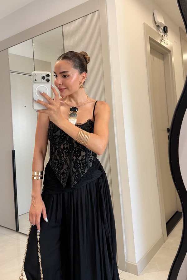 Jolanka Siyah Dantel İthal Korse Büstiyer