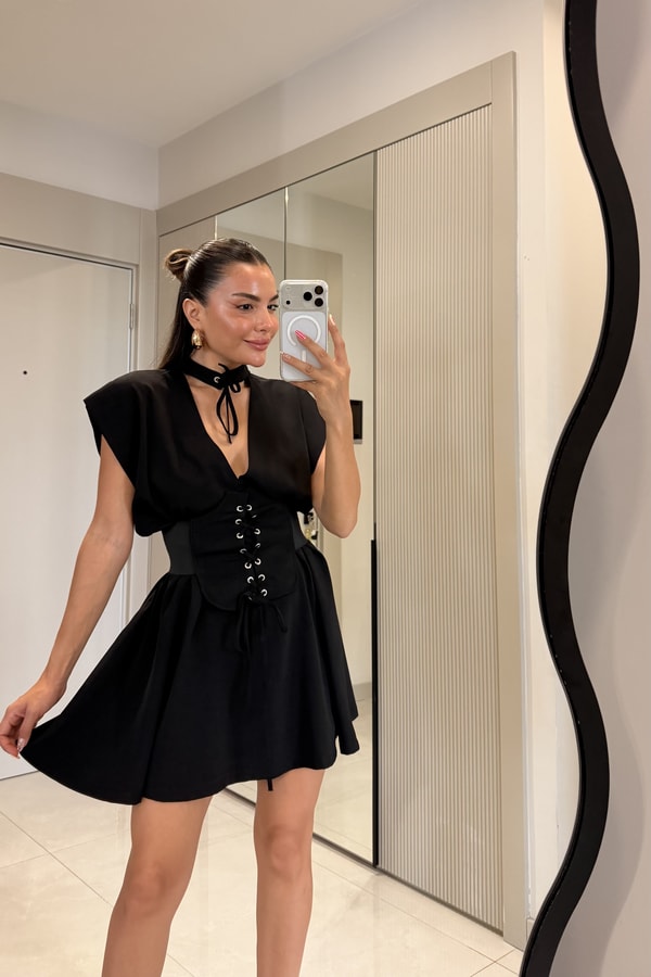 Katie Siyah Korse Detaylı Tasarım Elbise