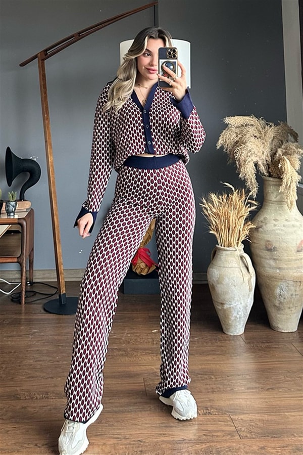 Lacivert bordo geometrik desen ikili triko takım