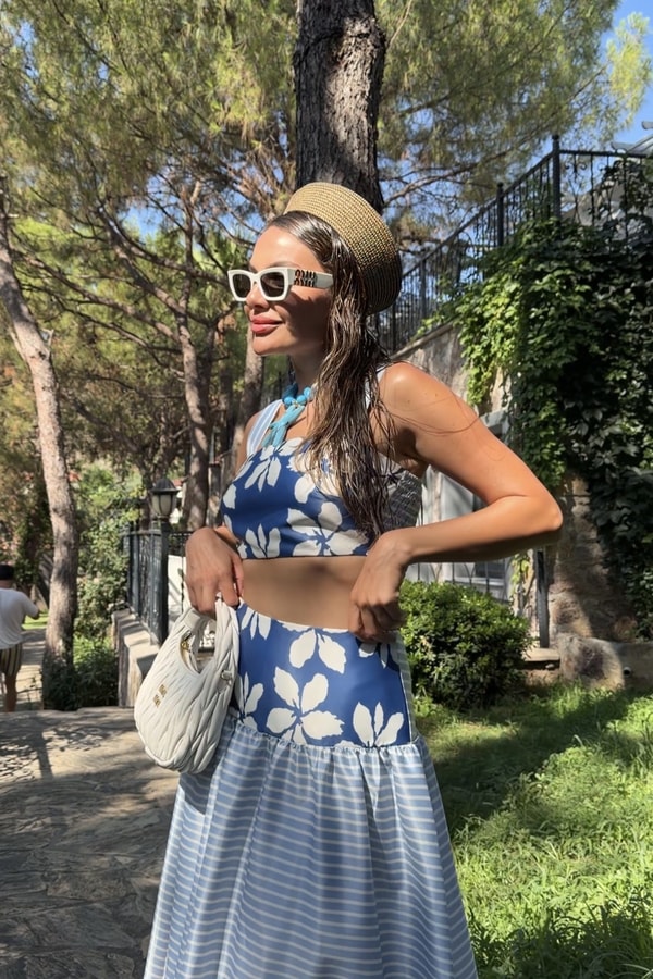 Ladies Kır Çiçeği Desen Saten Premium Takım