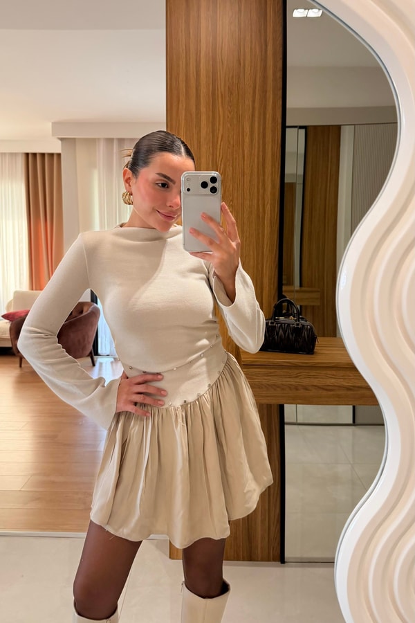 Letsi Bej Zımba Detaylı Pileli Elbise 
