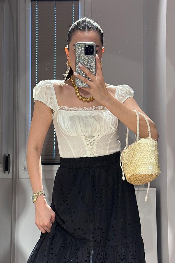 Livu Dantel Geçişli Pinterest Crop - Beyaz
