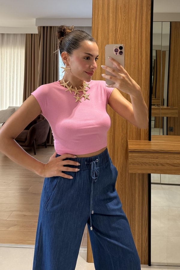 Locals Pembe Basic Dilvin Crop 