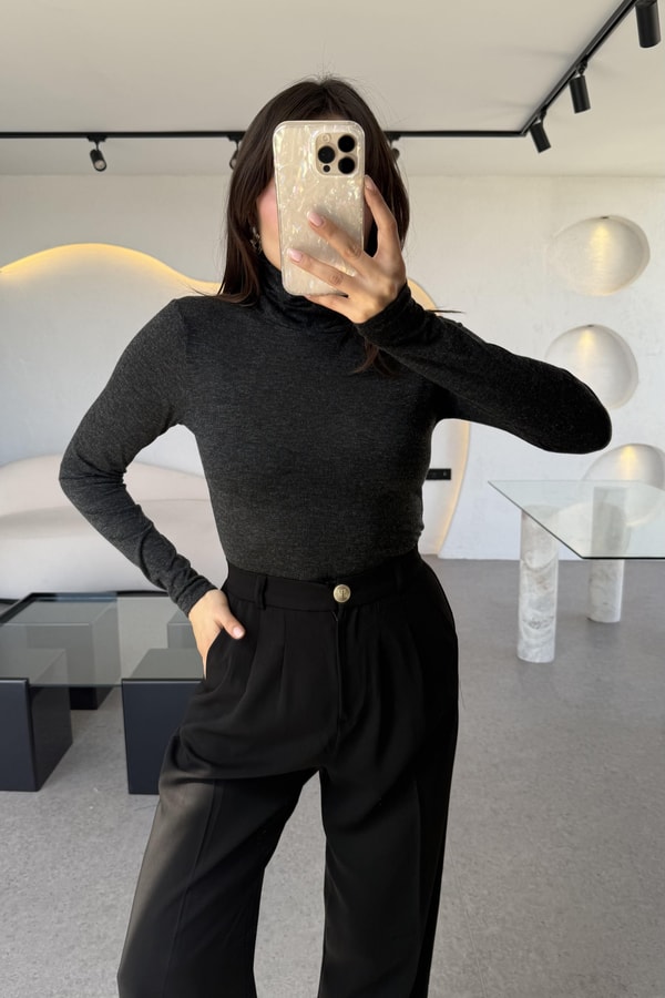 Lolly Siyah Balıkçı Yaka Transparan Body
