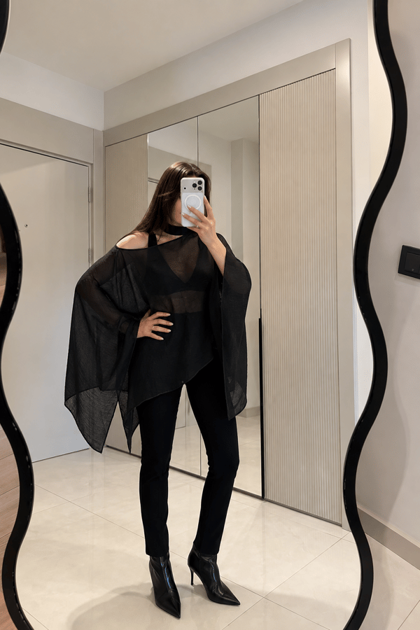 Loretta Siyah Pelerin Şifon Bluz