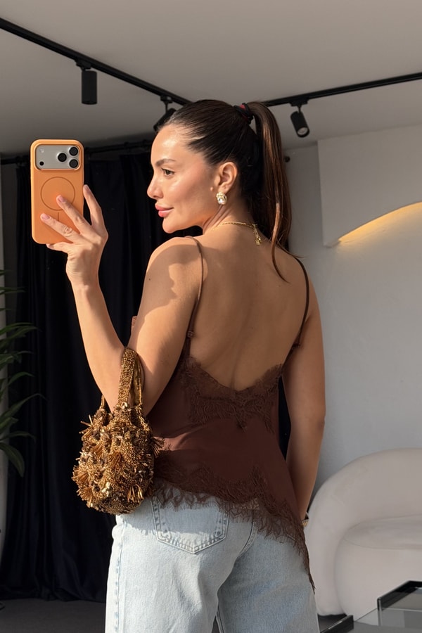 Lorie Kahve Dantel Detaylı Saten Bluz