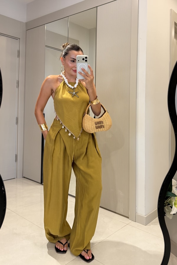 Lucienne Yağ Yeşili Boncuk Detaylı Halter Yaka Takım