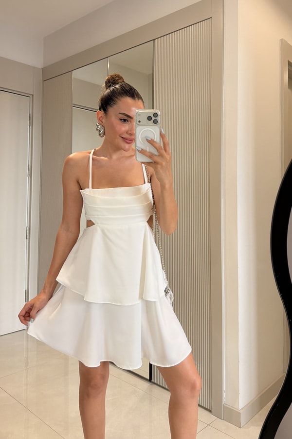 Maddy Beyaz Kat Kat Saten Elbise