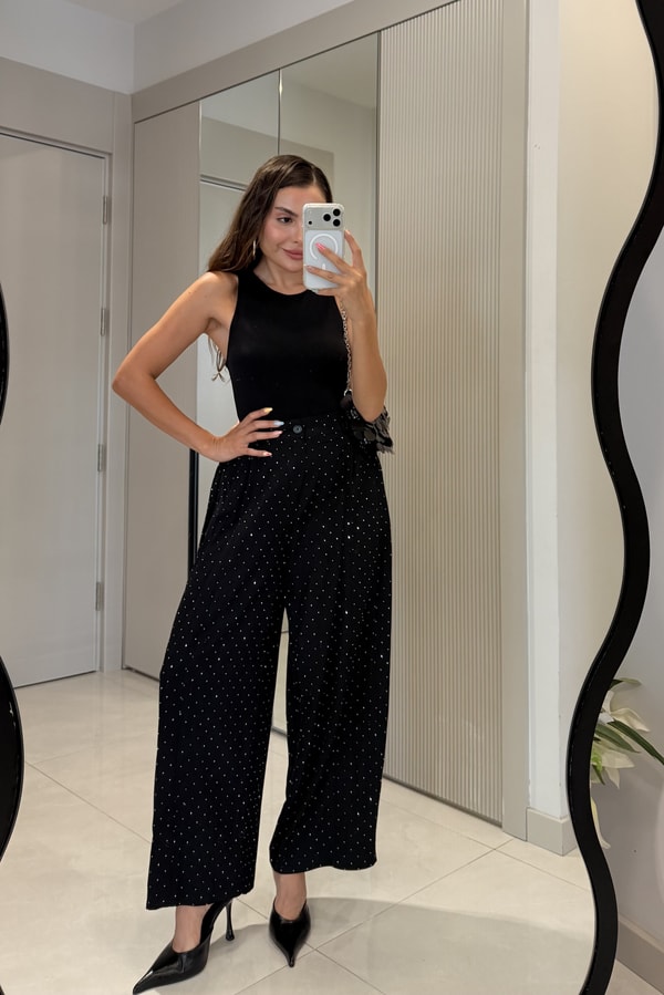 Manusa Siyah Taşlı Bol Paça Pantolon