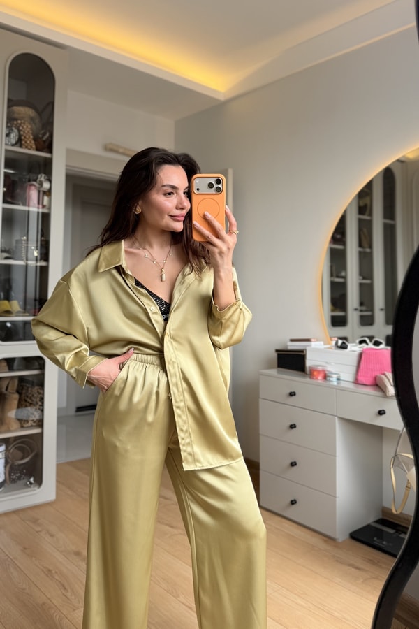 Marcus Yeşil Saten Gömlek Pantolon Takım