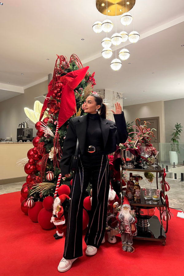Maria Siyah Full Taşlı Palazzo Jean