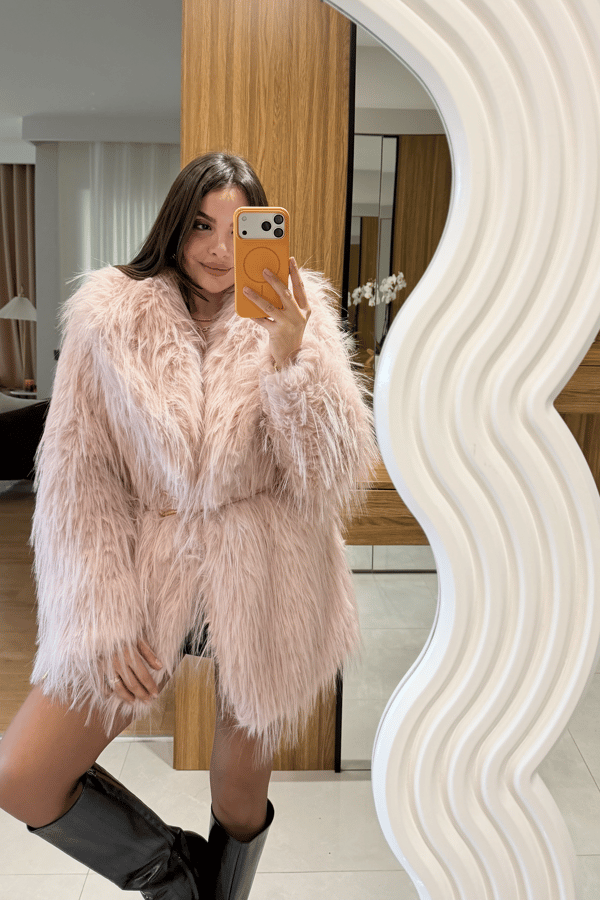 Maura Pembe Kemerli Saçaklı Kürk