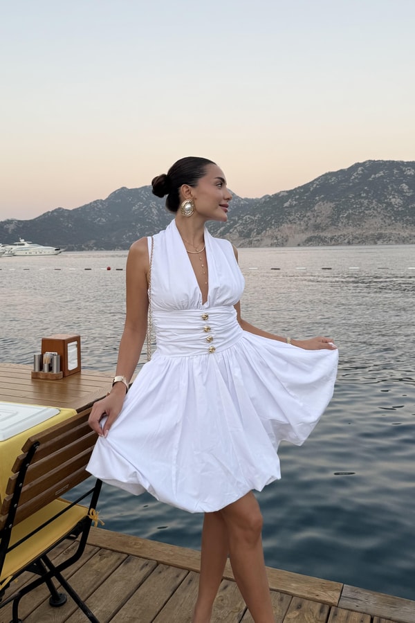 Mirelda Beyaz Gold Düğmeli Elbise