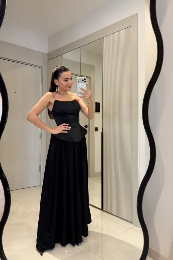 Mirena Siyah Saten Straplez Korse Büstiyer