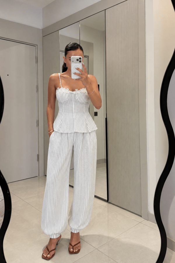 Moore Beyaz Çizgili Bluz Pantolon Takım