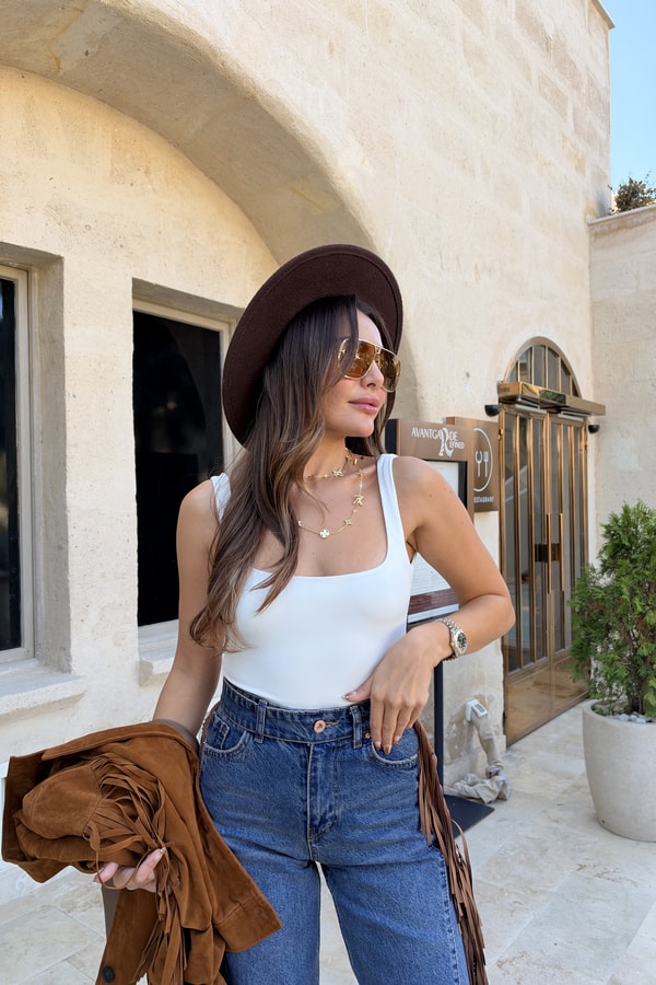 Munster Beyaz Sırt Dekolteli Basic Bodysuit
