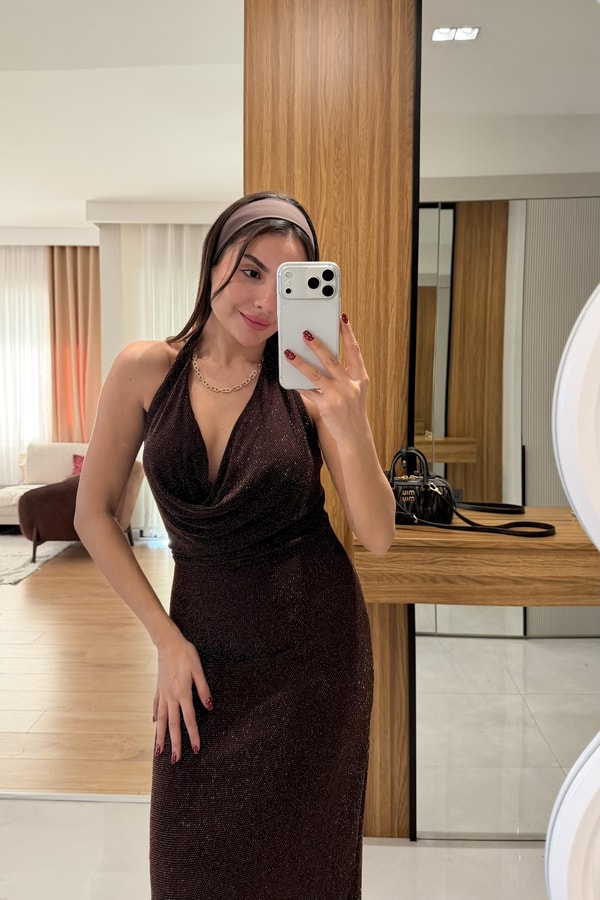 Nadiya Kahve Simli Maxi Elbise