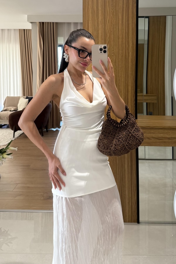 Nomax Beyaz Degaje Yaka Crop