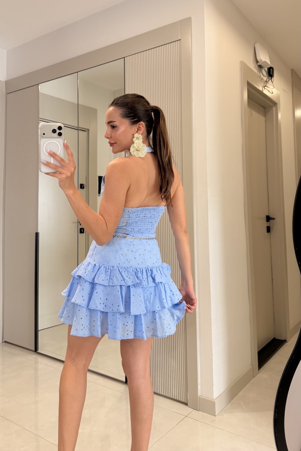 Parsley Mavi Brode İşlemeli Halter Yaka Crop