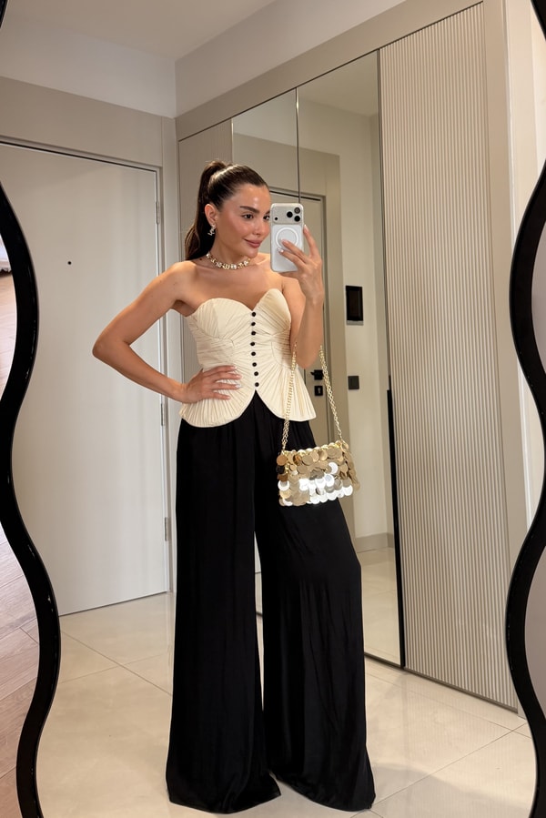 Passion Ekru Düğmeli Piliseli Korse Bluz