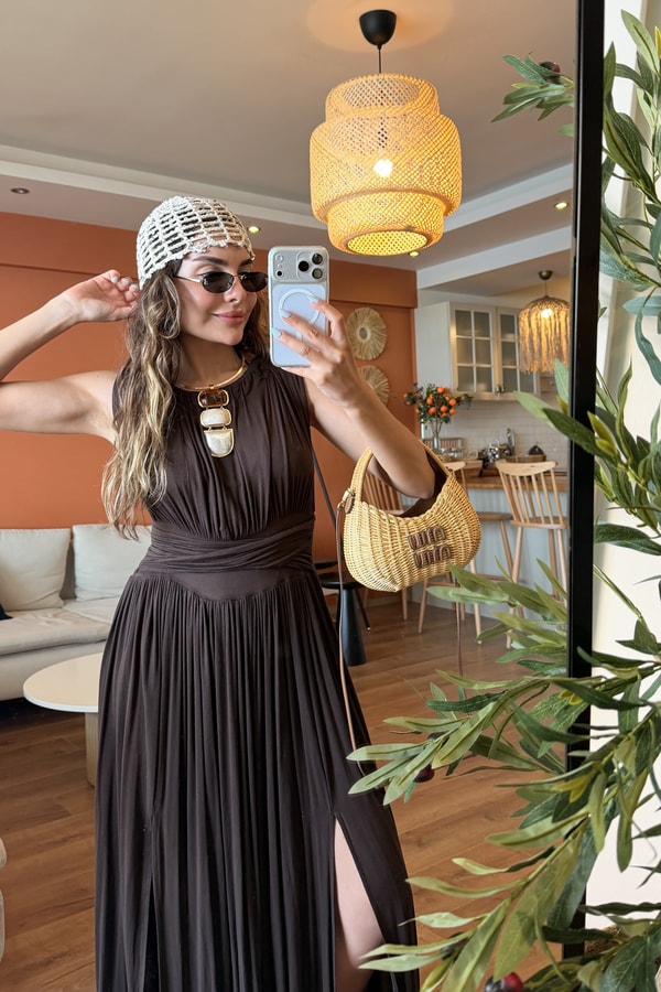 Patriks Kahve Drape Detaylı Yırtmaçlı Elbise