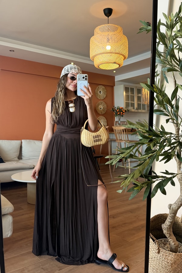 Patriks Kahve Drape Detaylı Yırtmaçlı Elbise