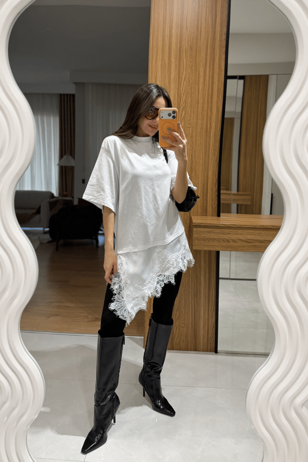Patrisan Beyaz Dantel Detaylı Tshirt