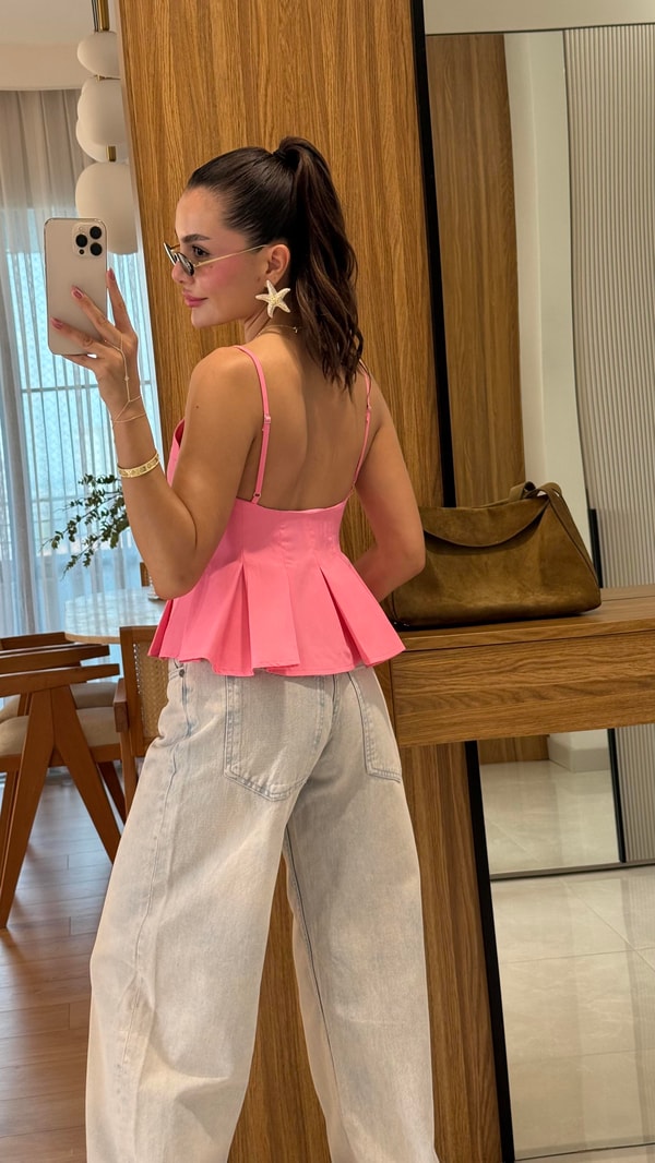 Raylin Pembe Poplin Crop