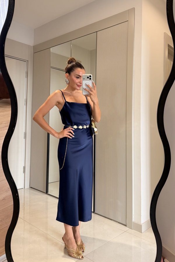 Rixton Lacivert Saten Askılı Elbise