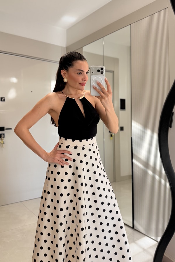 Rosalie Siyah Kolye Detaylı Bluz